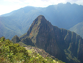 výhled na Machu Picchu z Incatrailu
